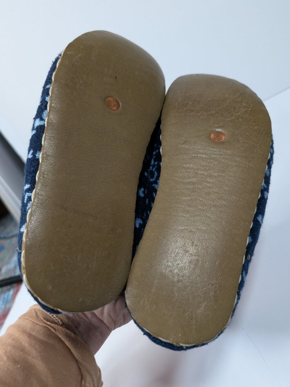 Great condition Raum Goods Women’s Barefoot Grounding Mudlcoth Slip-On Shoes - 8 - Picture 11 of 14